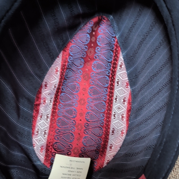 Goorin Bros Gray Fedora with Black Band - Picture 5 of 6